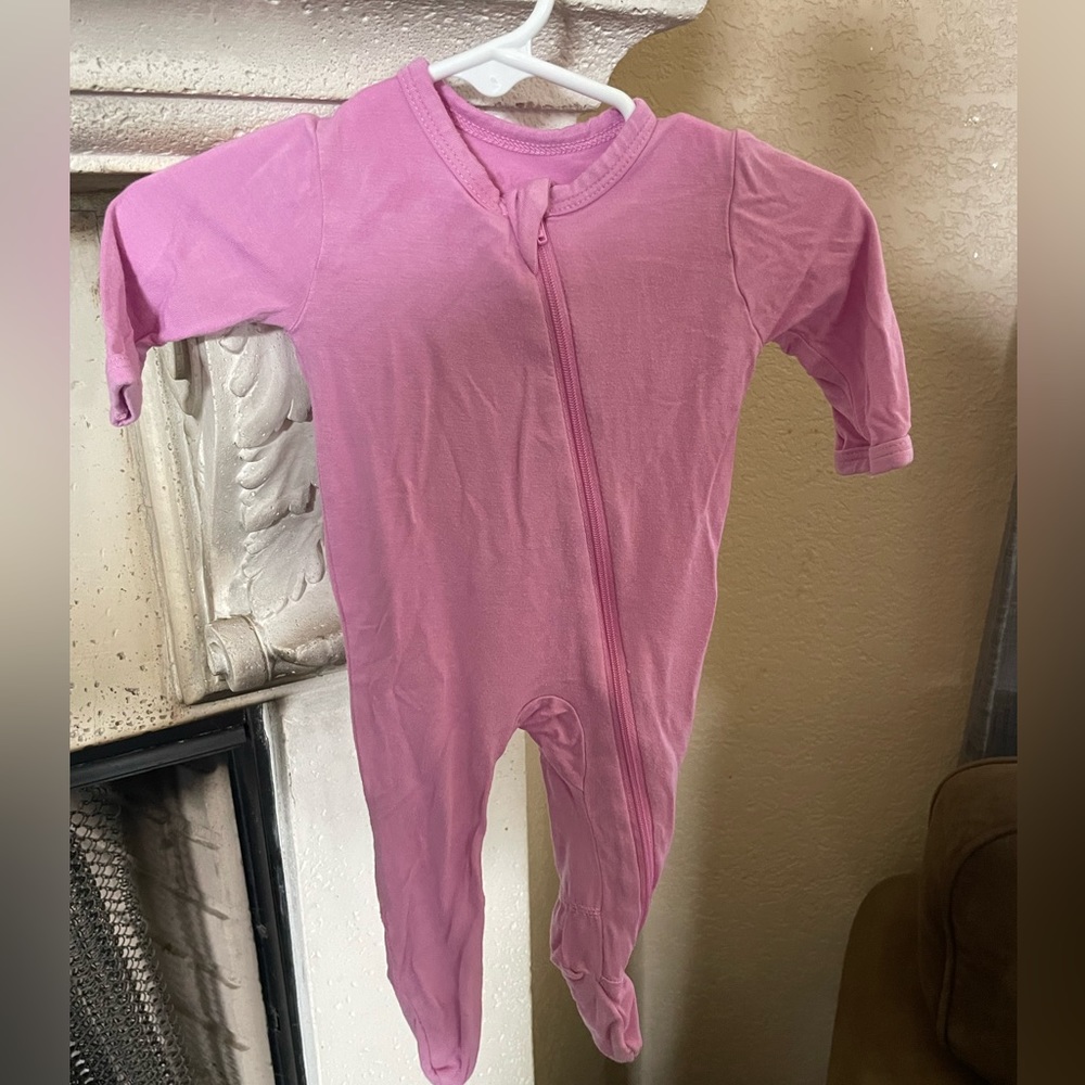 Kyte Baby Newborn Pink Onesie